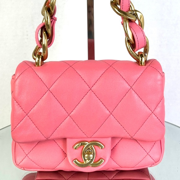 CHANEL Handbags - CHANEL CC MINI LEATHER 
FLAP BAG PINK GHW